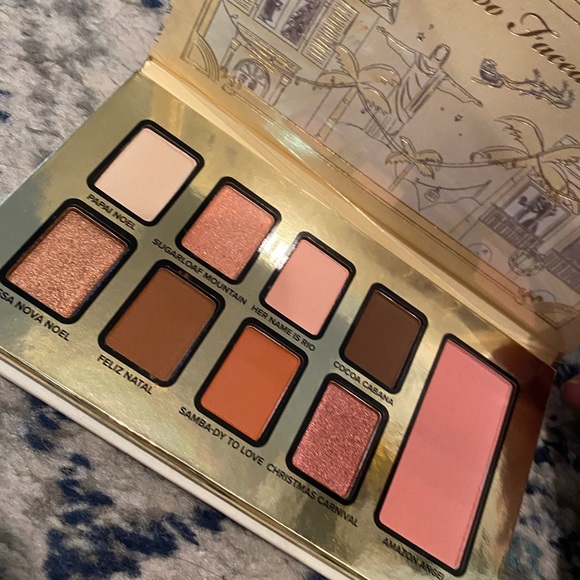 Too faced palette! 🎉 Christmas in Rio! - Picture 4 of 5
